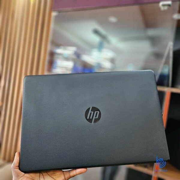 *HP NOTEBOOK 15*