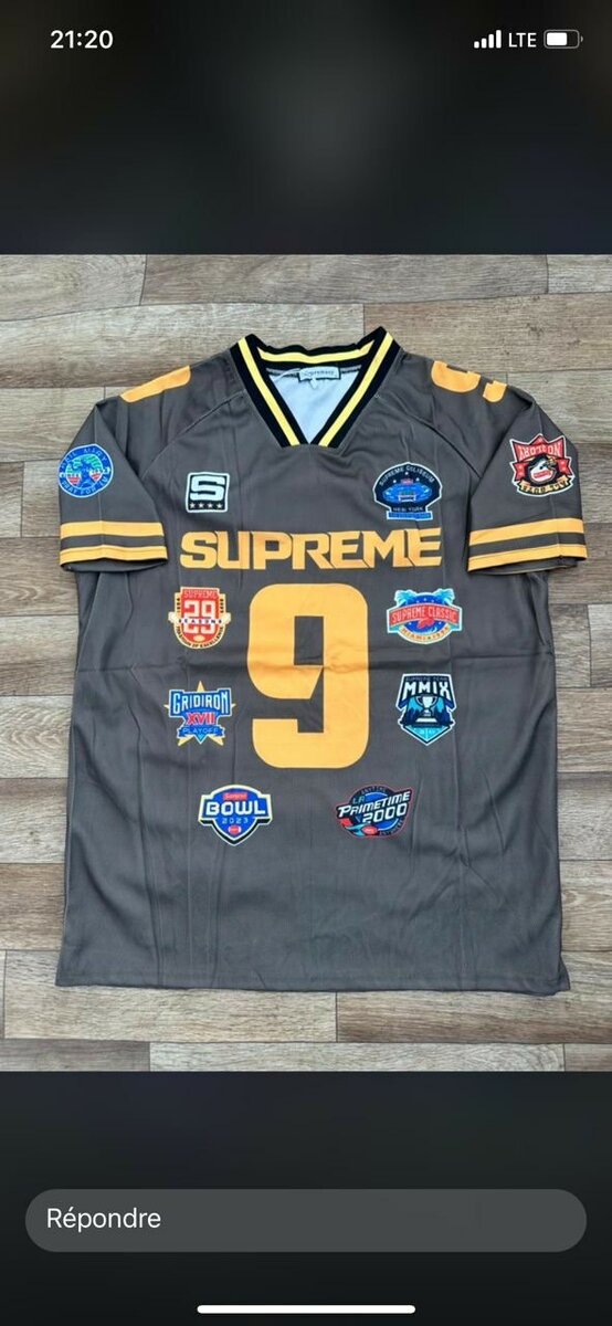 Maillot de marque