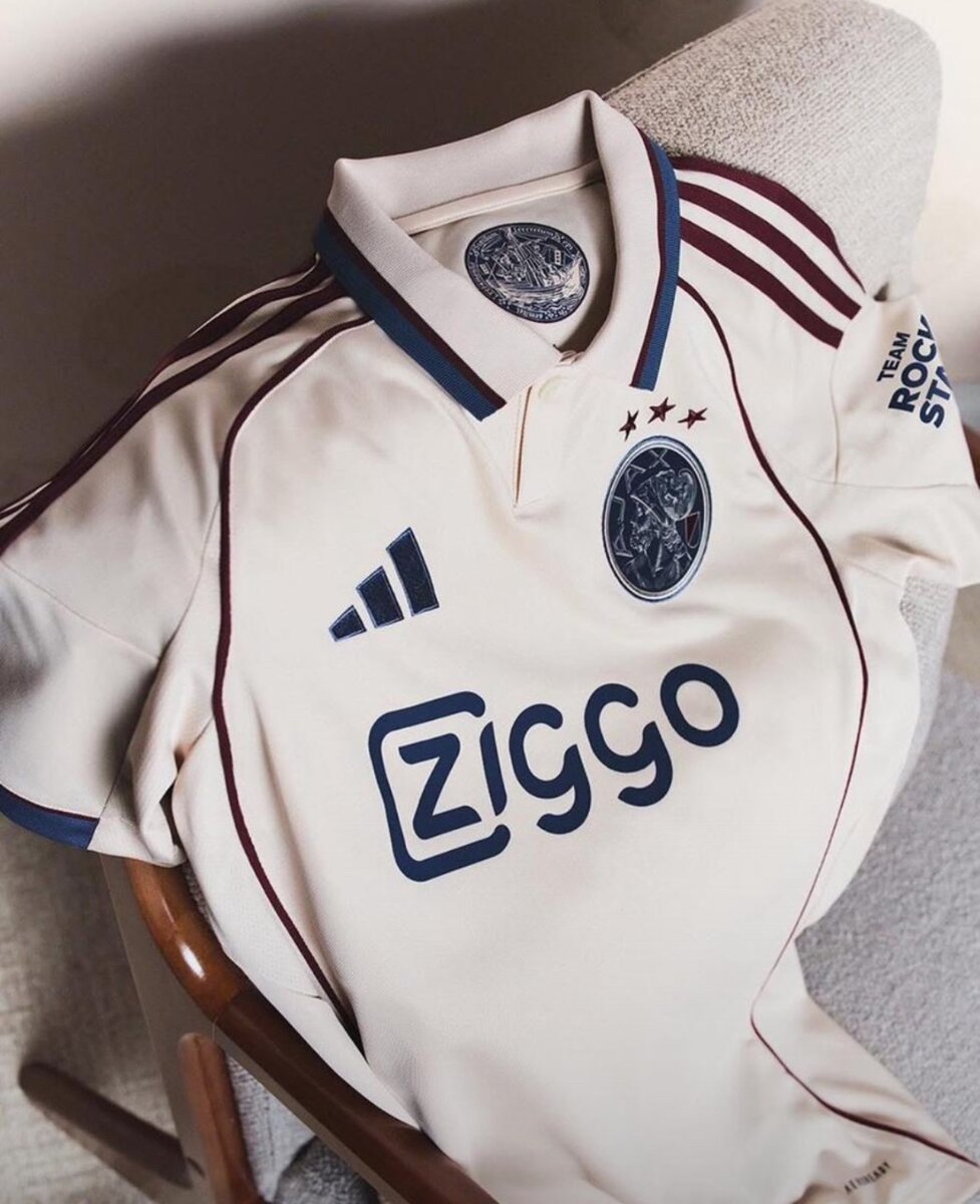 Maillot de foot élégant Ajax