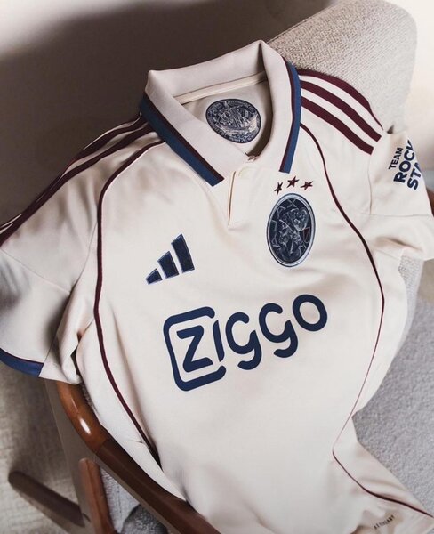 Maillot de foot élégant Ajax