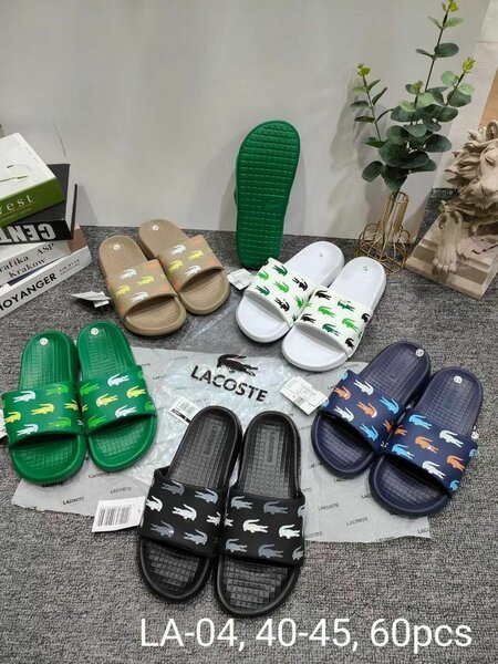 Claquette lacoste