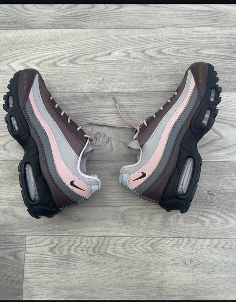 Nike Air