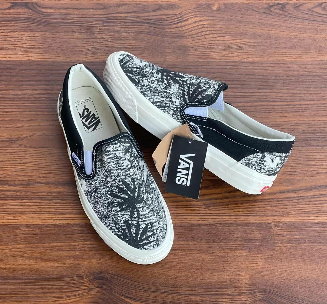 Shoe vans