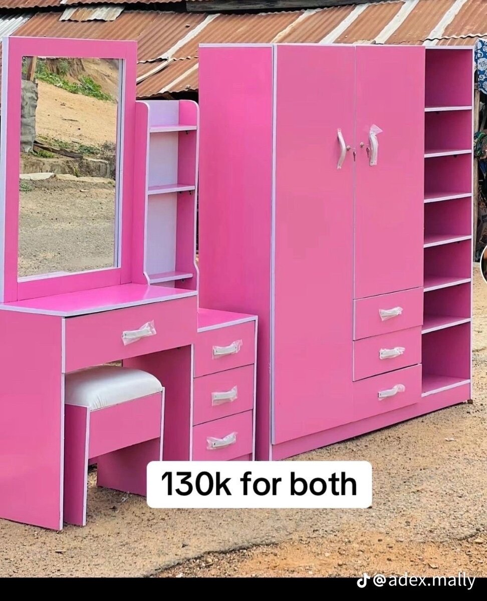 Commode avec miroir moderne