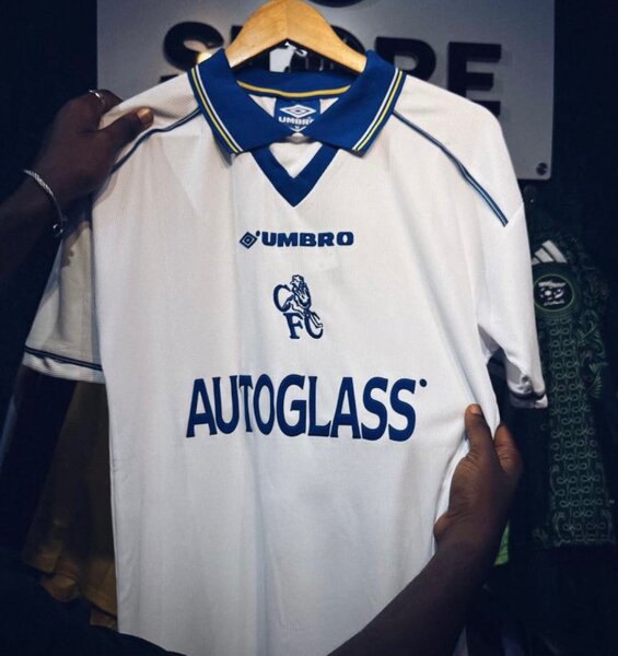 CHELSEA RETRO