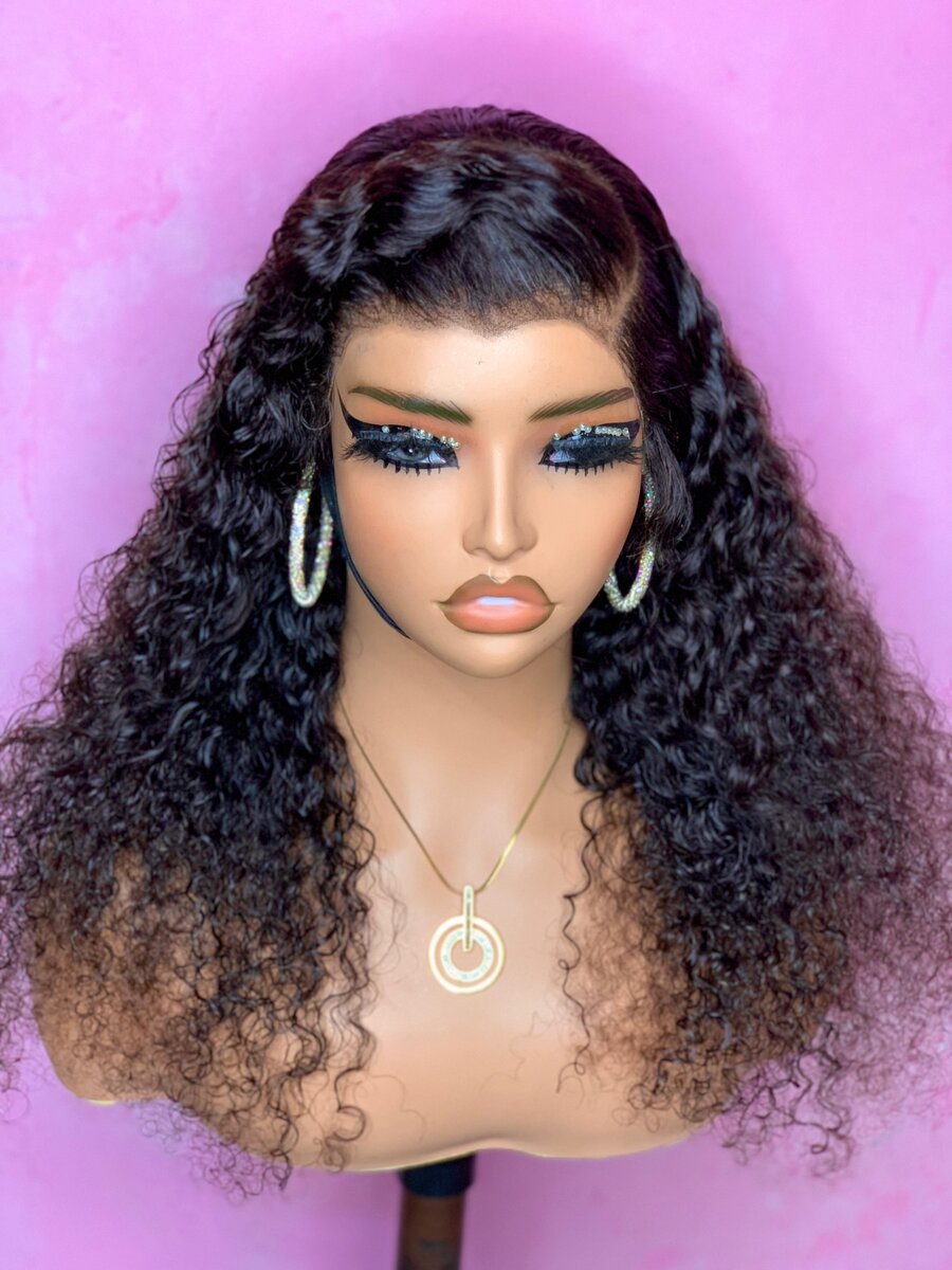 Frontal curly wig