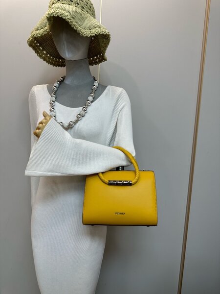 Classy leather bags