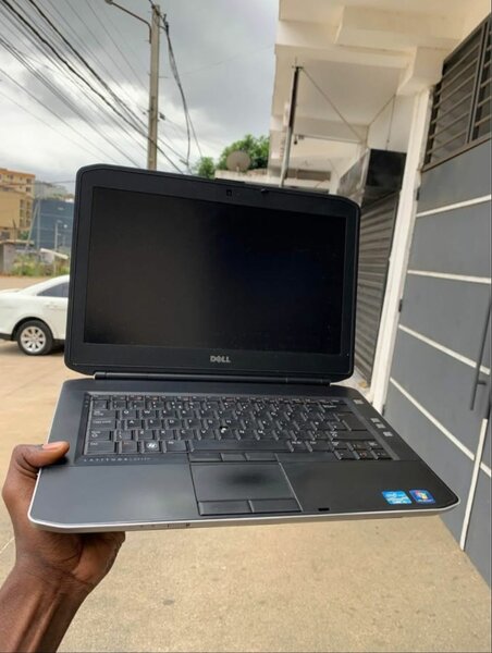 Pc DEL LATITUDE CORE I 5