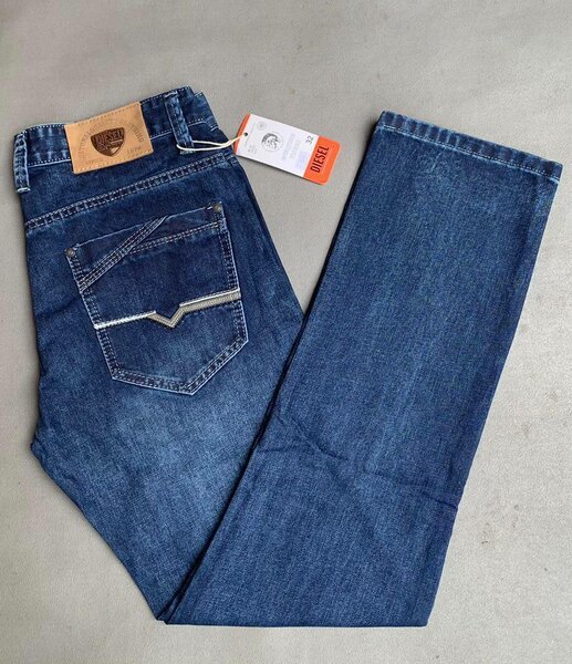 Jeans droits homme en denim