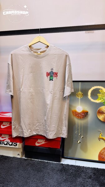 T-shirt street style graphique
