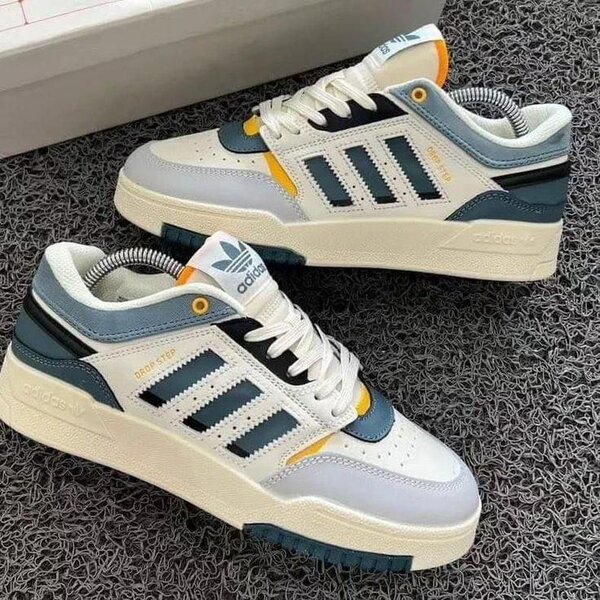 Adidas sneaker