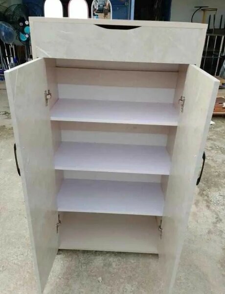 Armoire de rangement moderne