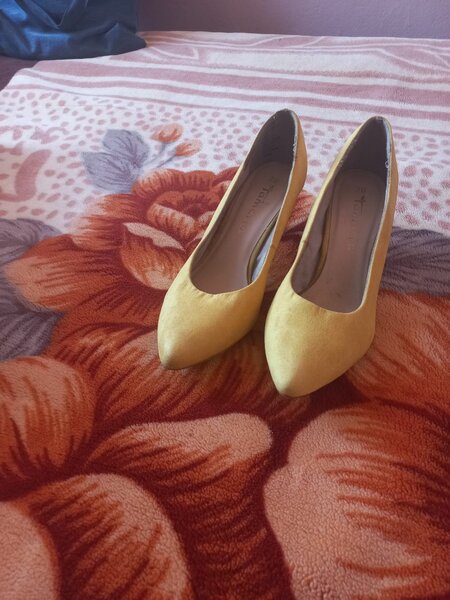 Tamaris short heel