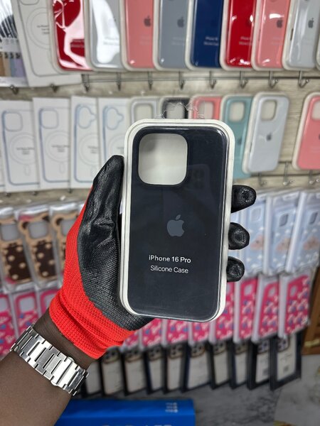 COQUE SILICONE 16pro