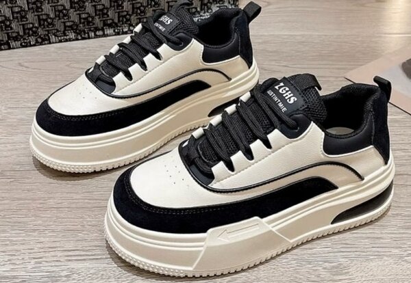 sports shoes