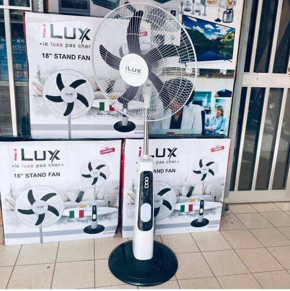 Ventilateur rechargeable télécommande.