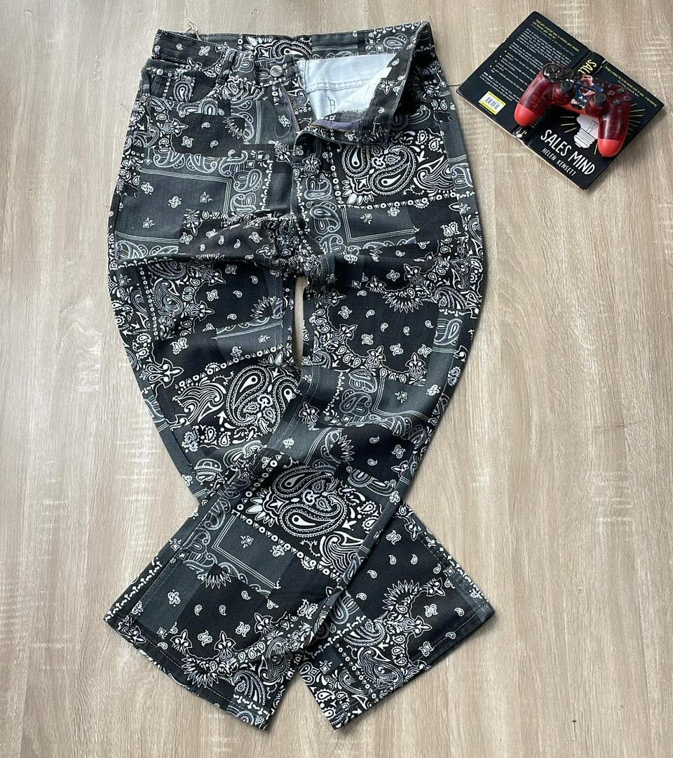 Baggy jeans