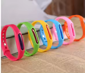 Montre anti-moustiques coloré