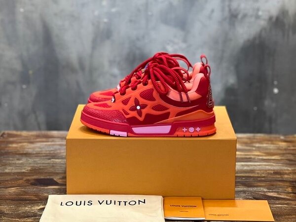 SHOES AVAILABLE