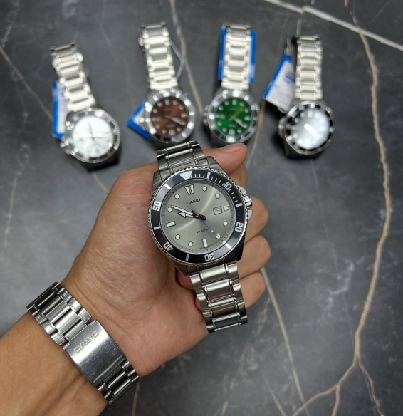 Casio  часы 