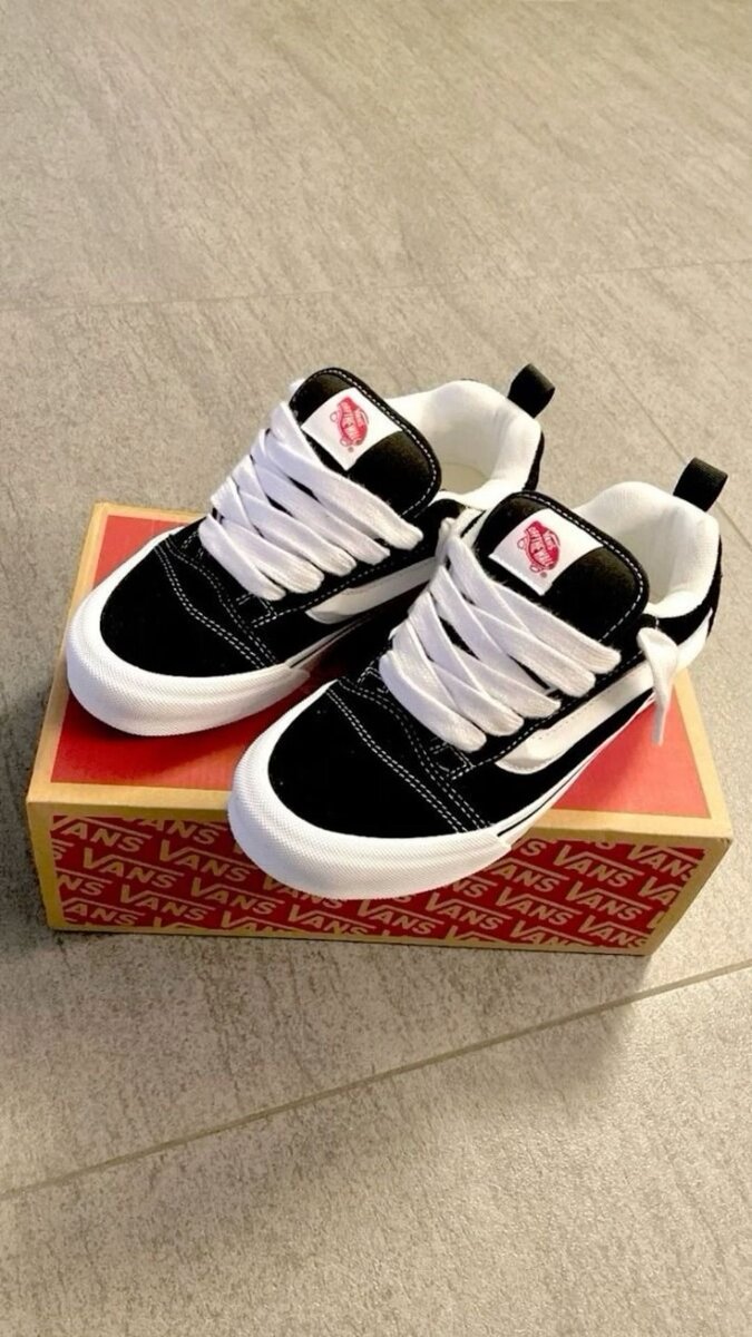 Baskets tendance noires vans