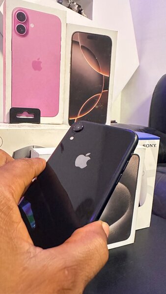 iPhone XR 64gb