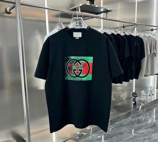 Tee-shirts