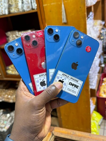 iPhone 13 simple