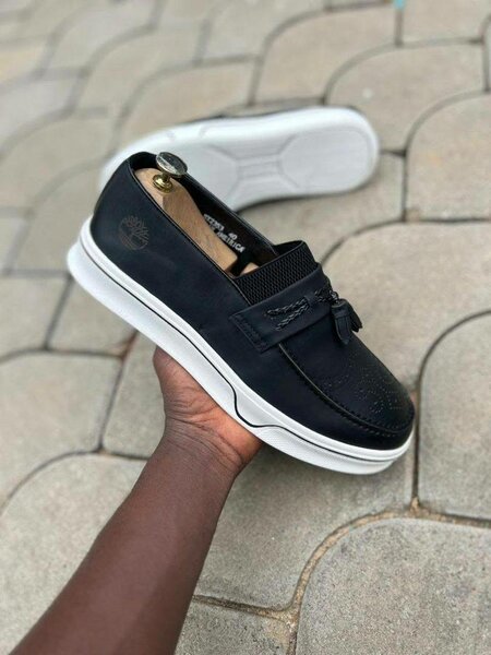 Mocassins élégants en cuir noir