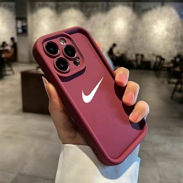 Новое поступление чехолы NIKE.