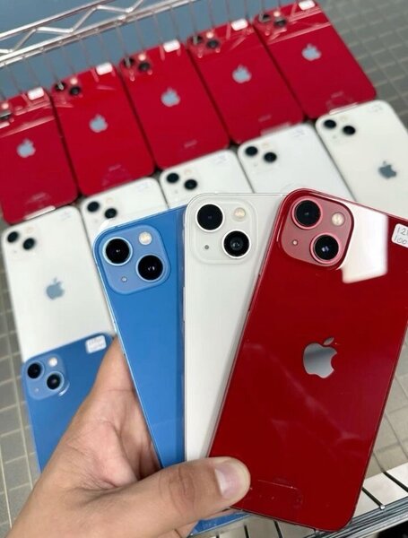 iPhone 13