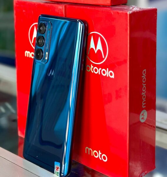 Motorola edge 2021  Neuf 256g