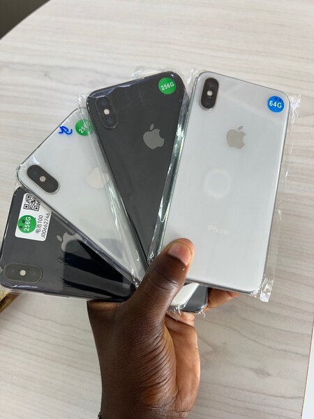 iPhone X