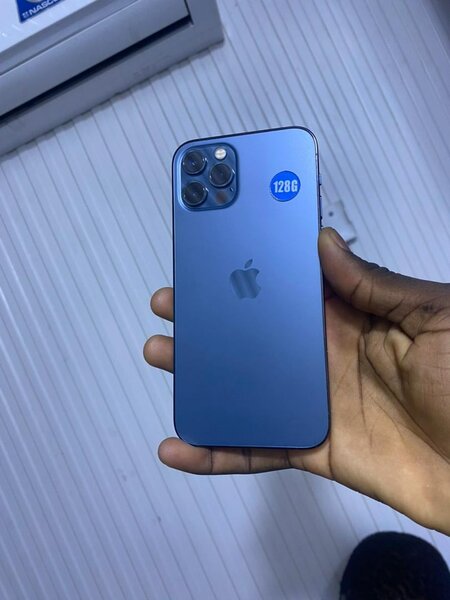 IPhone /Samsung /tecno/itel/redmi /tablette