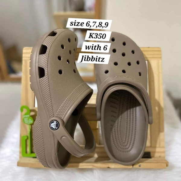 crocs