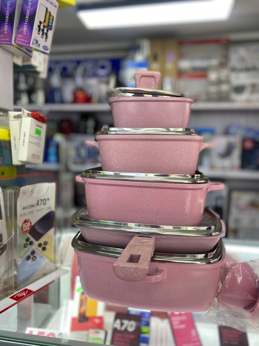 Non-stick saucepan