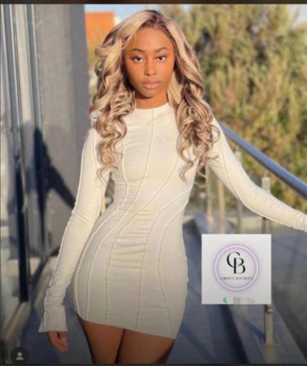 Robe courte plaquer