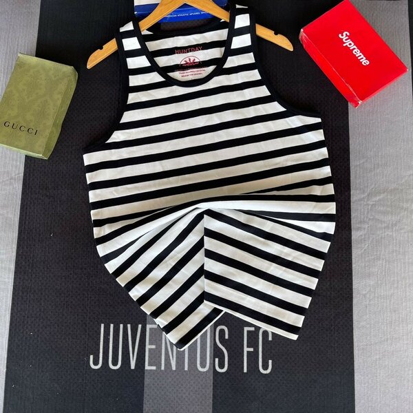 Men armless top
