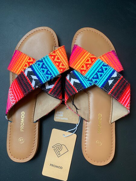 Sandales fleuries