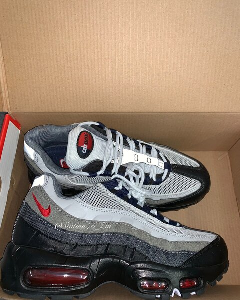 Airmax95s Track red