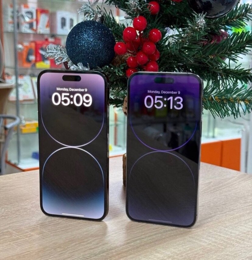 Apple IPhones