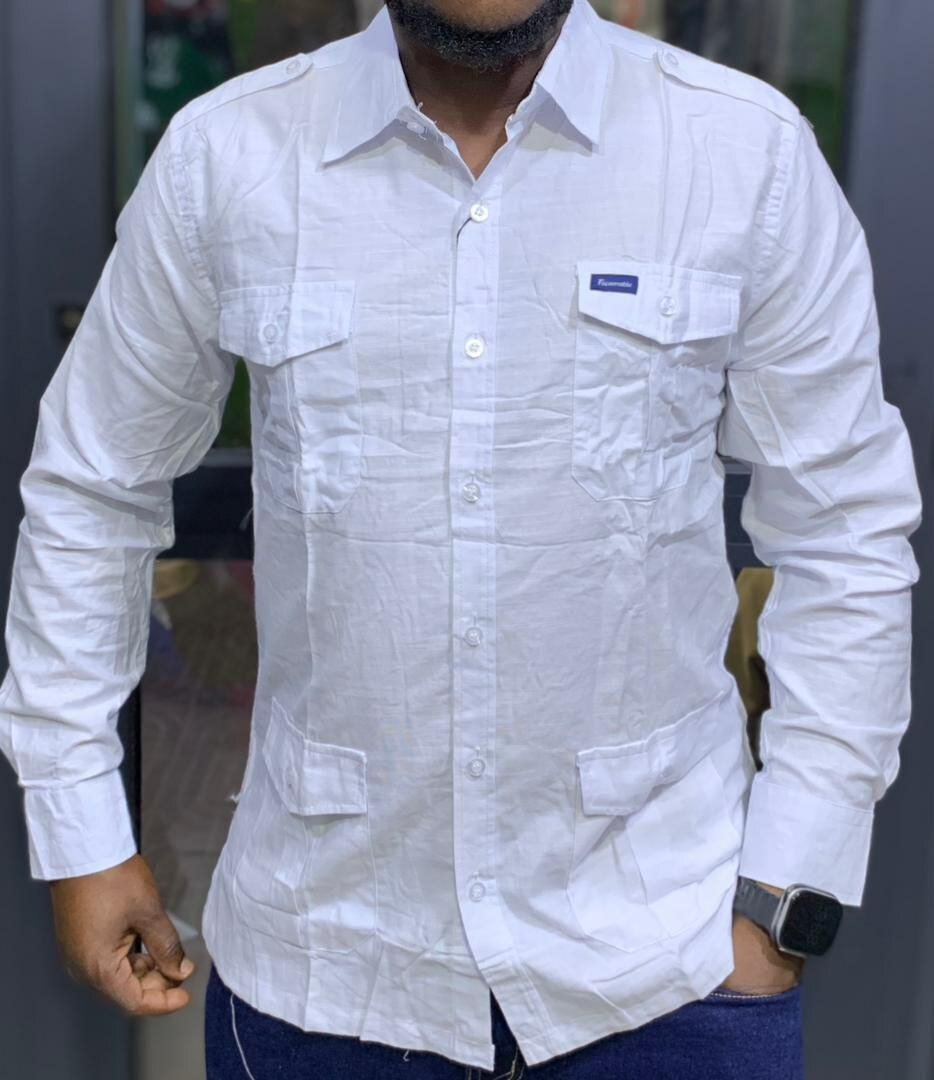 Chemise blanche élégante homme