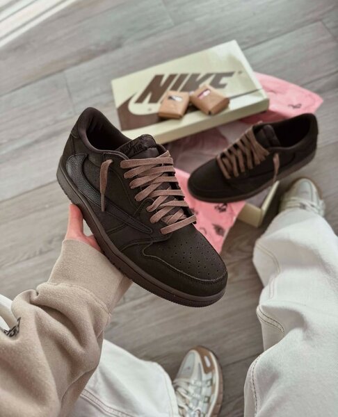 NIKE DUNK