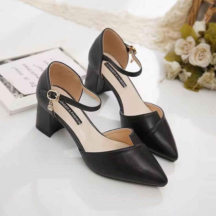 Black size 40