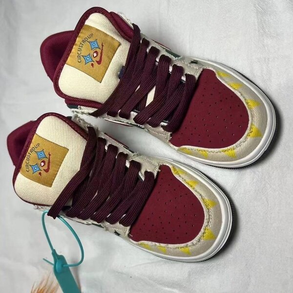 NIKE DUNG LUW