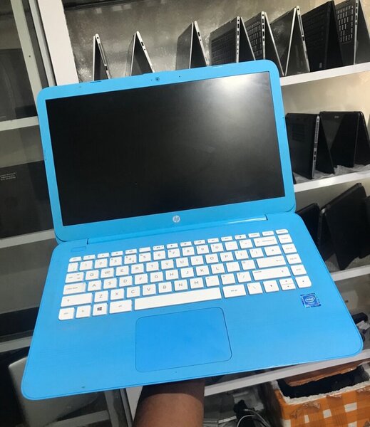HP STREAM