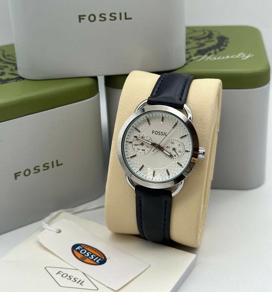 LADIES WATCH