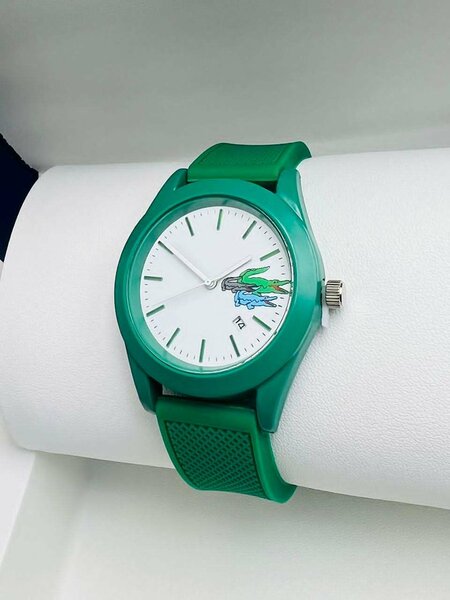 Une montre à vendre à Cocody Angré prix promo à 6500