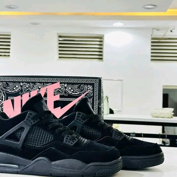 J4s boxed