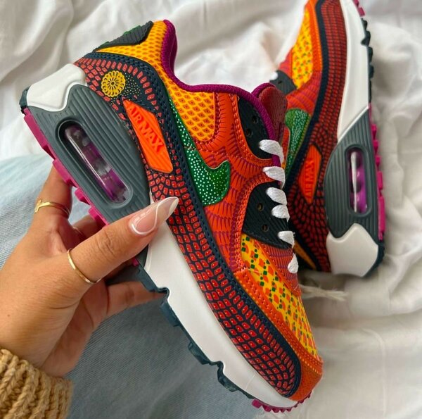 NIKE AIRMAX CLASSIC